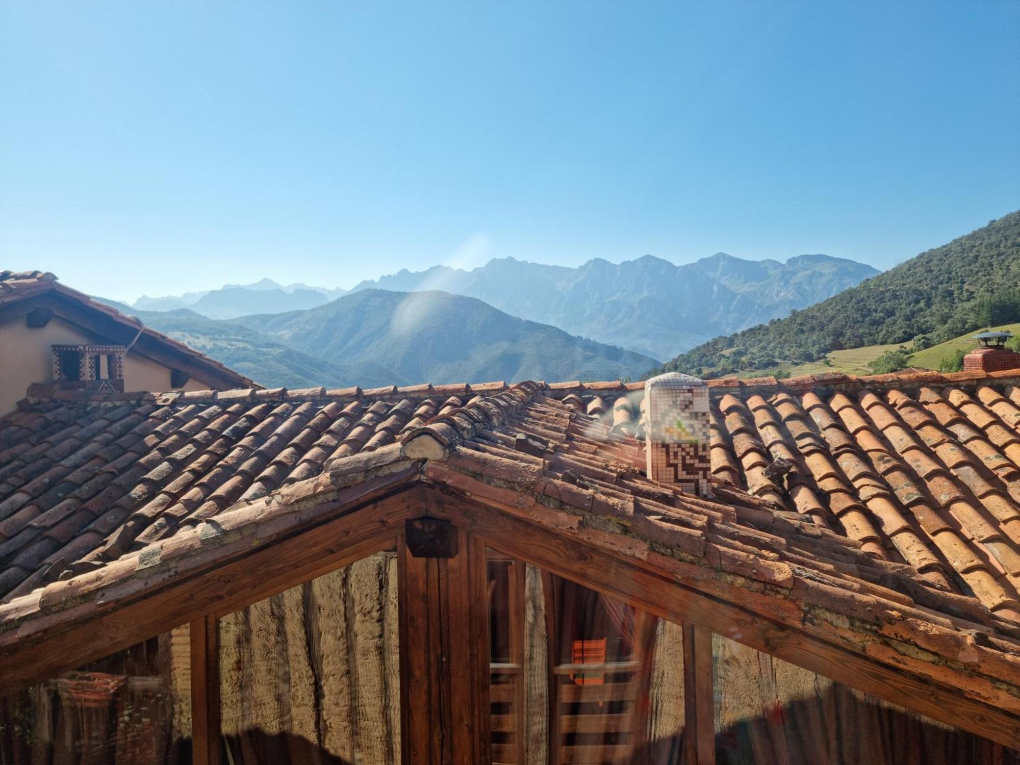 La Casa de las Chimeneas Tudes Exterior foto